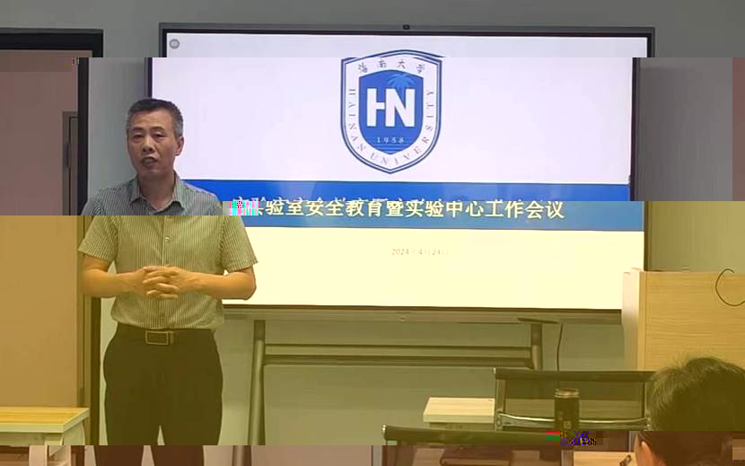 人站在電視前玩遊戲中度可信度描述已自動生成
